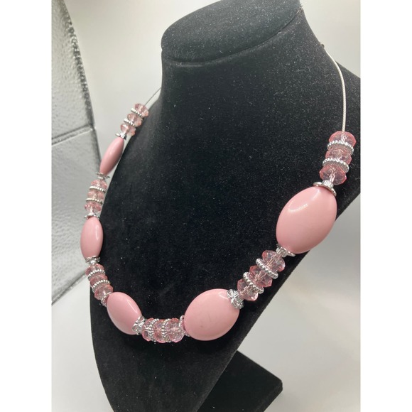 Pink Beaded Crystals Silver-Tone Necklace! - Picture 2 of 9
